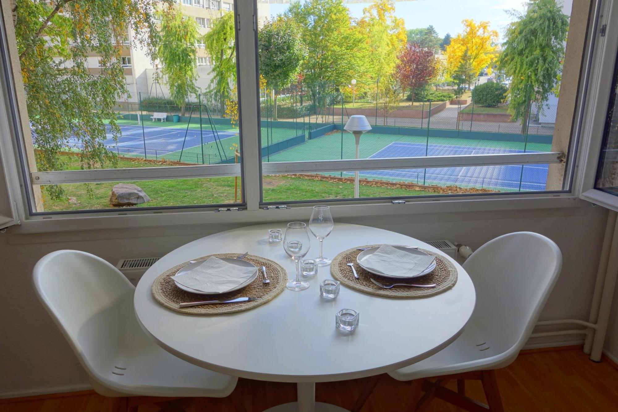 Arbres & Tennis ストラスブール エクステリア 写真